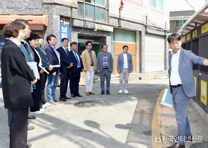 수원특례시의회 문화체육교육위원회, 수원시 글로벌평생학습관 등 4개소 현장 방문