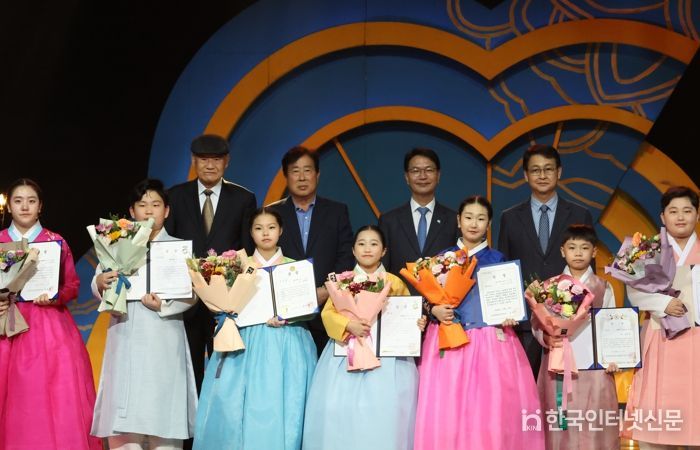 고창군, 제37회 전국 어린이 판소리 왕중왕대회..김가영(인천 첨단초4) 대상