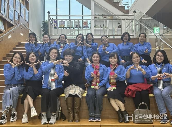 10월 31일 기관 방문 단체 사진