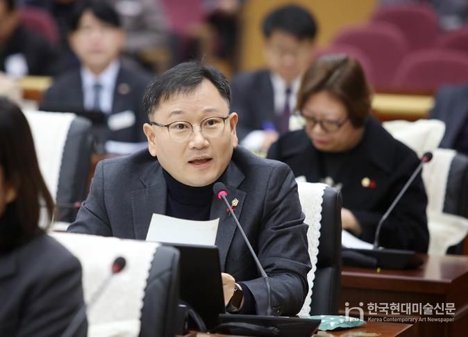 2045억이면 끝나는 줄 알았는데…시민 인식과 다른 시청사 계획, 불투명한 입지·선후 전도 행정