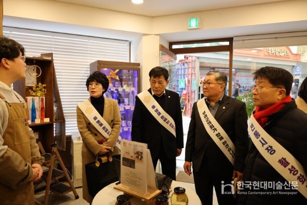 부여군의회, 설 명절맞이 전통시장 이용 캠페인 전개