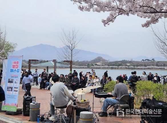 2025 속초문화버스킹 당시(영랑호 벚꽃축제)