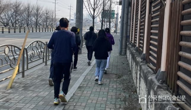 슬로우조깅 아트러닝 눈길