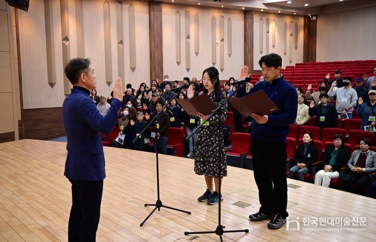 청주시, 제13기 농업인대학 입학식 개최_사진(교육생 선서)